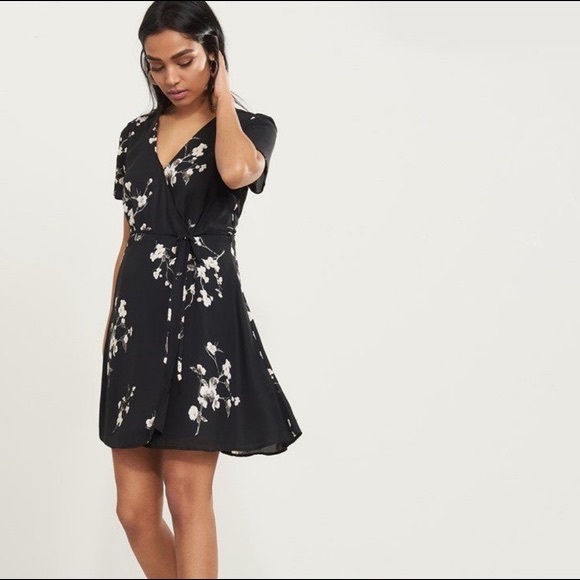 Dynamite Short Sleeve Wrap Dress - Picture 3 of 6